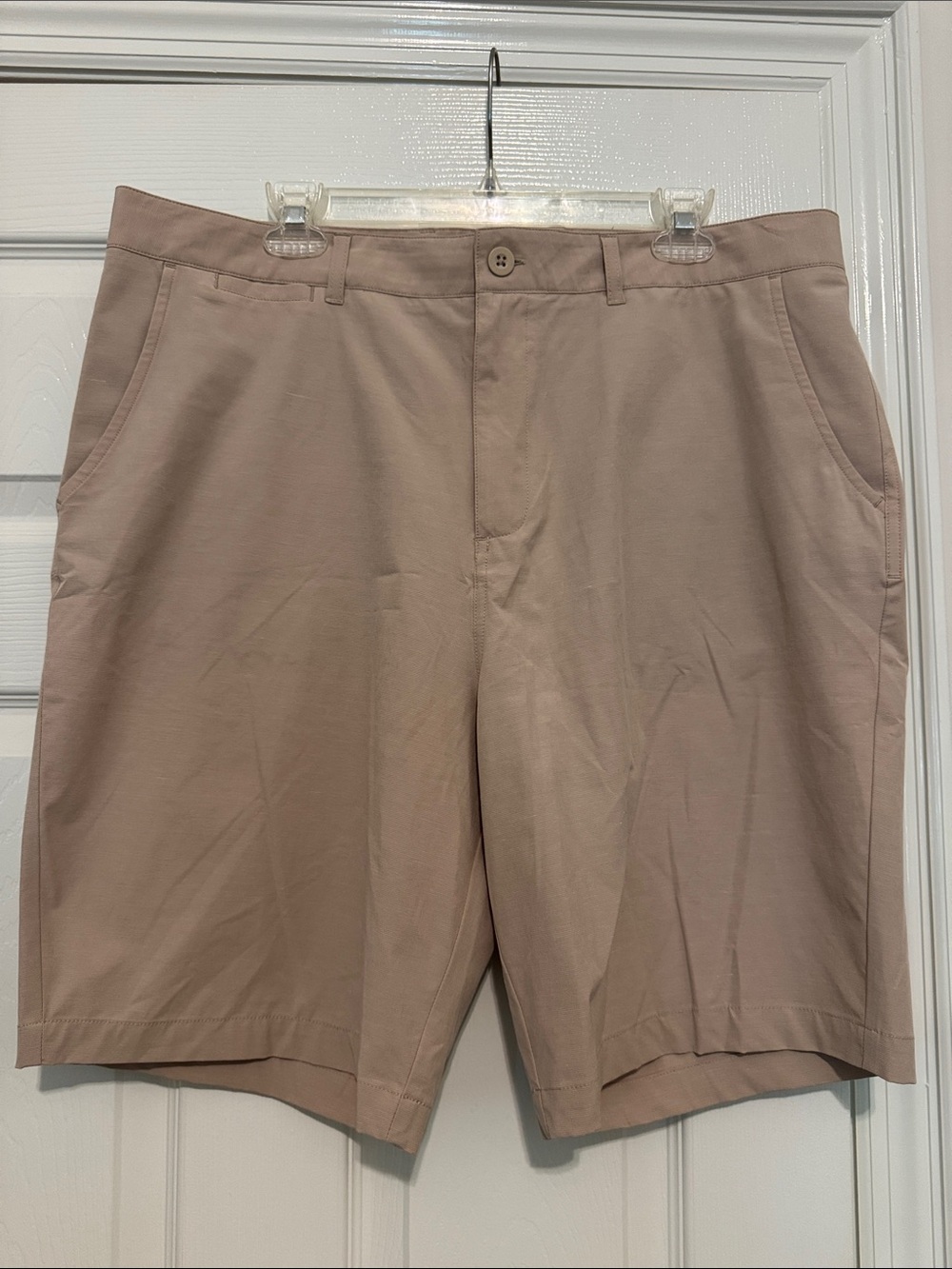 NWOT Johnnie-o gold shorts